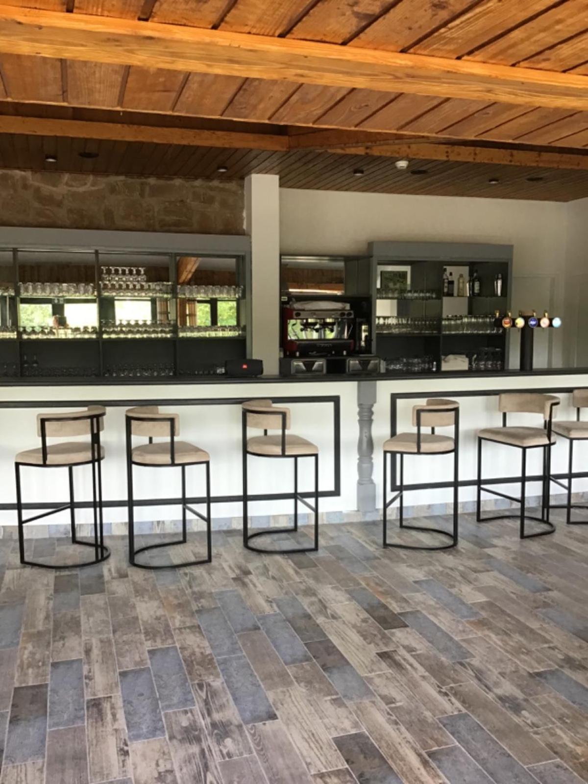 Hotel Parc Les Cigognes Albé Екстериор снимка