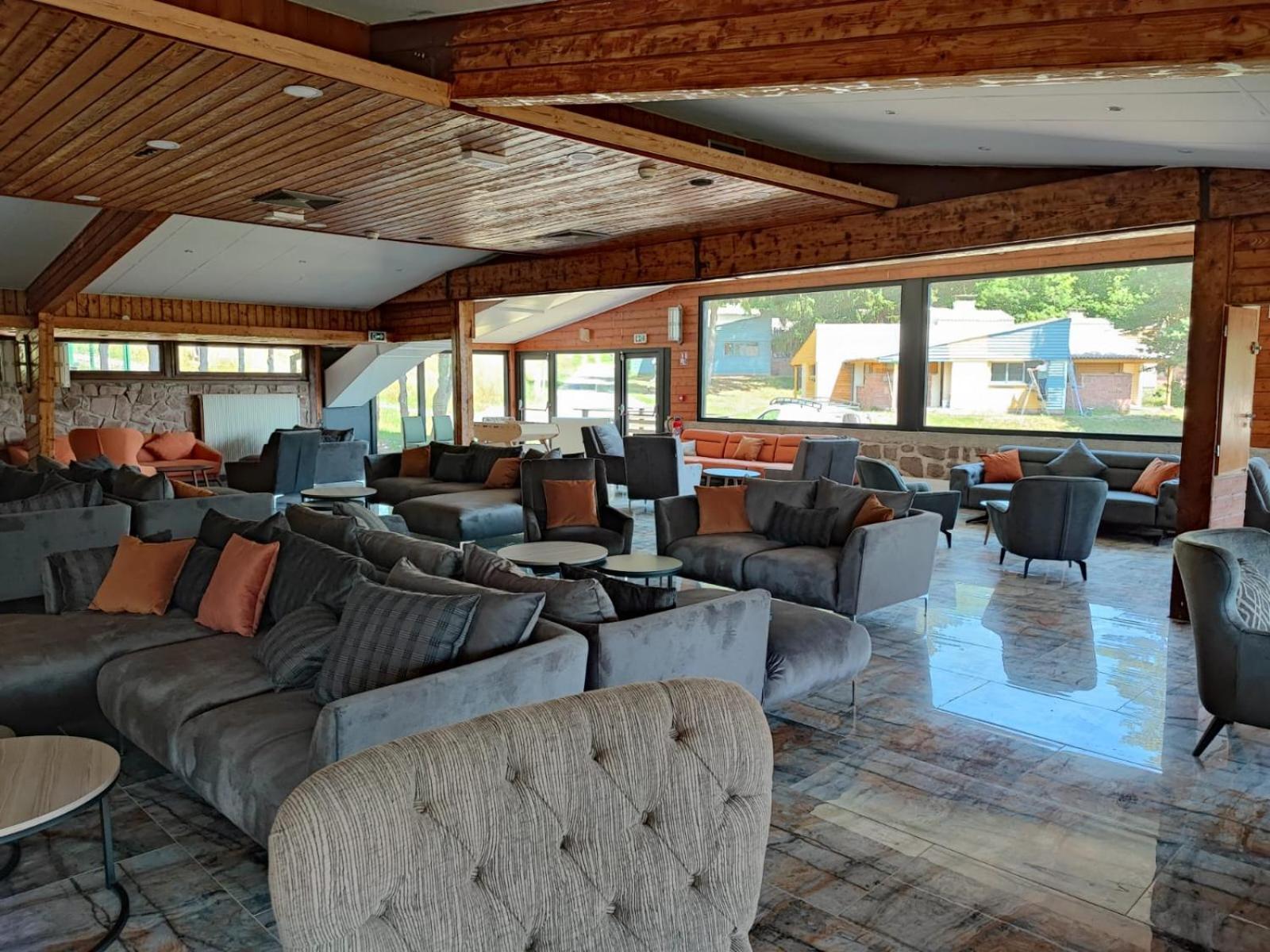 Hotel Parc Les Cigognes Albé Екстериор снимка