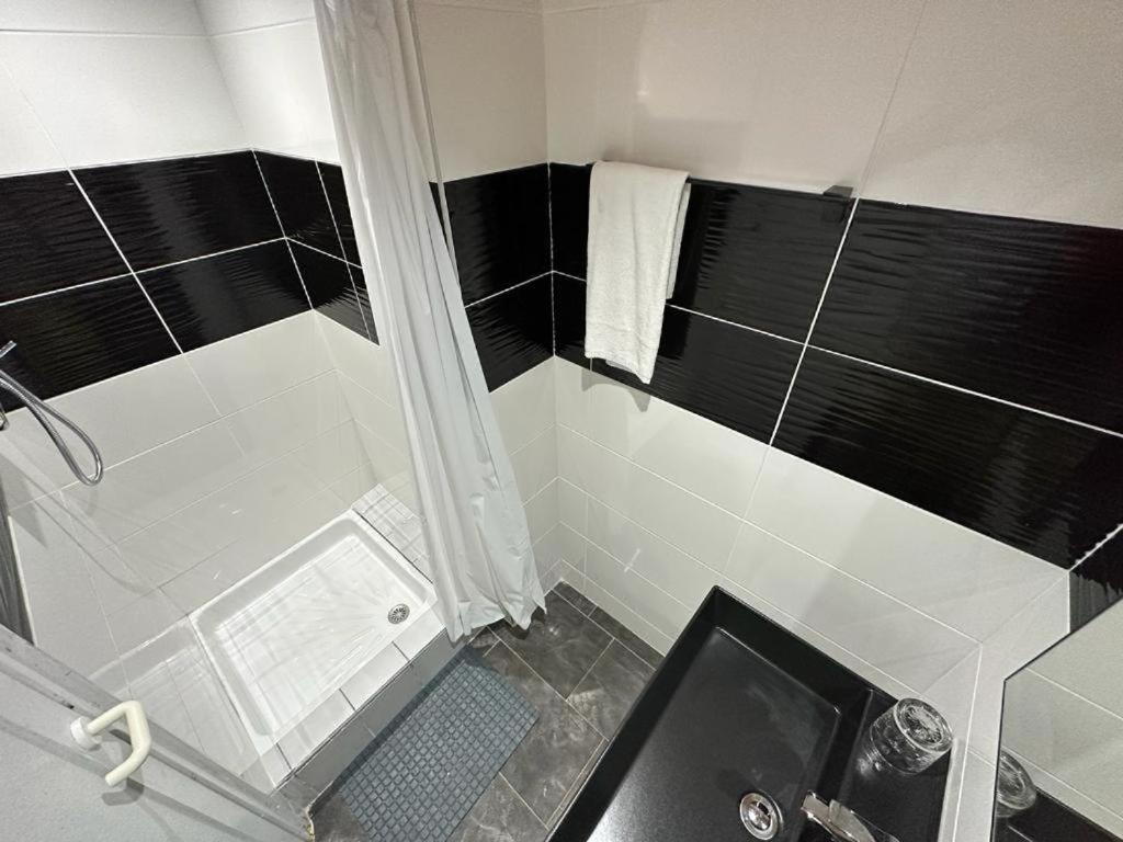 Hotel Parc Les Cigognes Albé Екстериор снимка