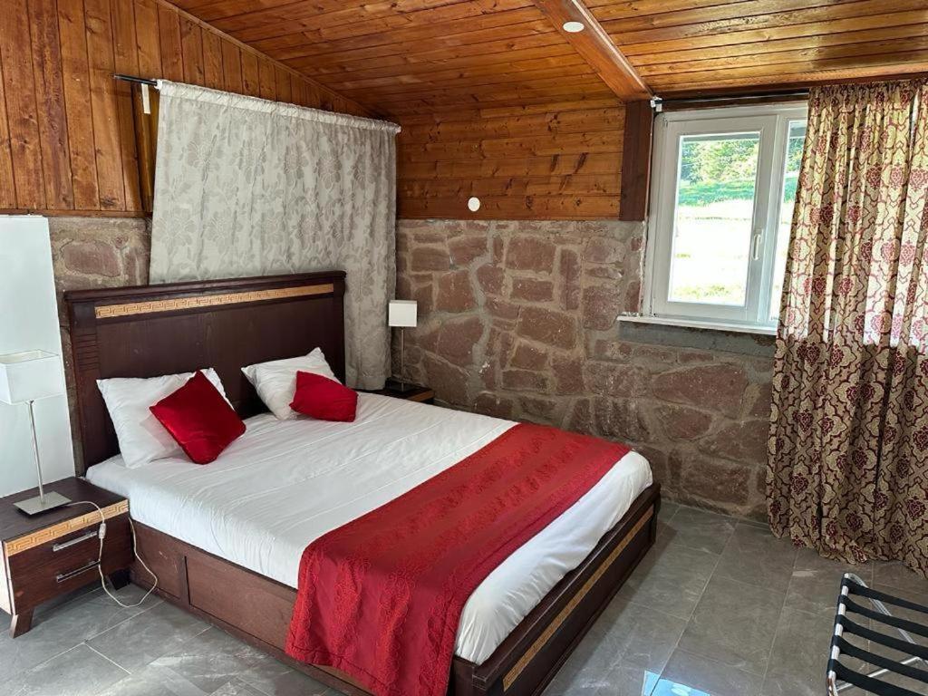 Hotel Parc Les Cigognes Albé Екстериор снимка